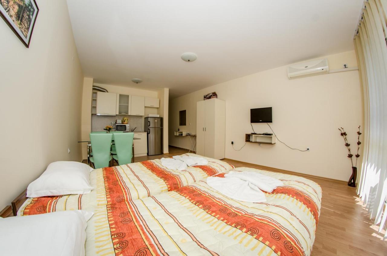 Holiday Garden Resort Sunny Beach Room photo